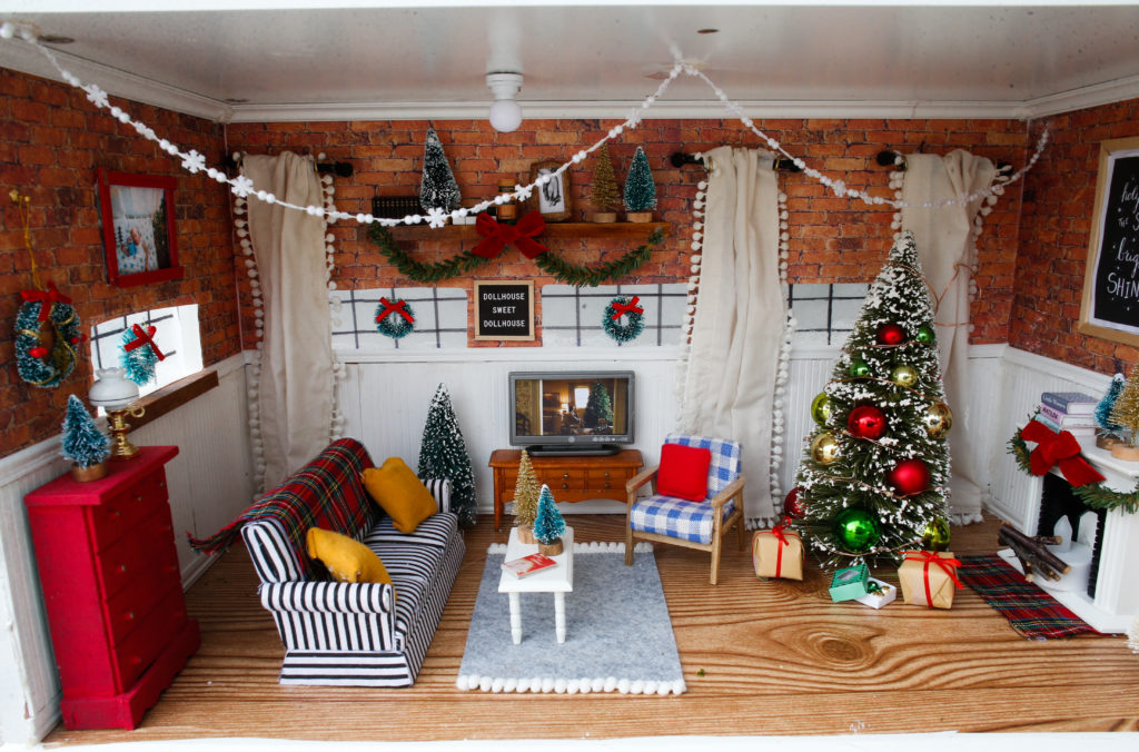 dollhouse christmas decorations